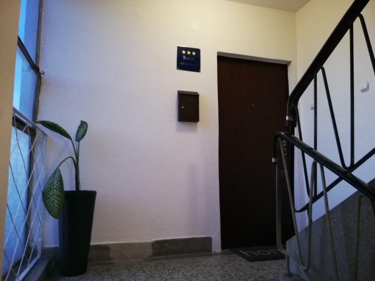 Apartman Skribulja 茹帕尼亚 外观 照片